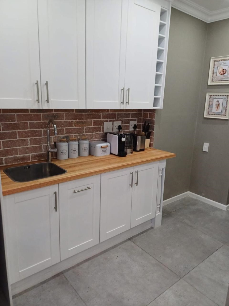 To Let 4 Bedroom Property for Rent in Pinnacle Point Golf Estate Western Cape